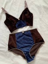 Load image into Gallery viewer, Lyra Set with Dark Brown and Navy Blue Velvet
